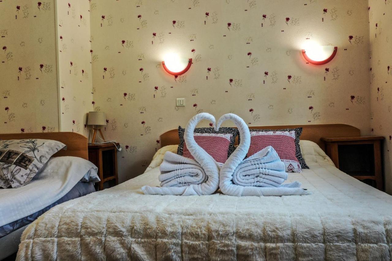 Hotel Le Pommeil Guéret Екстериор снимка